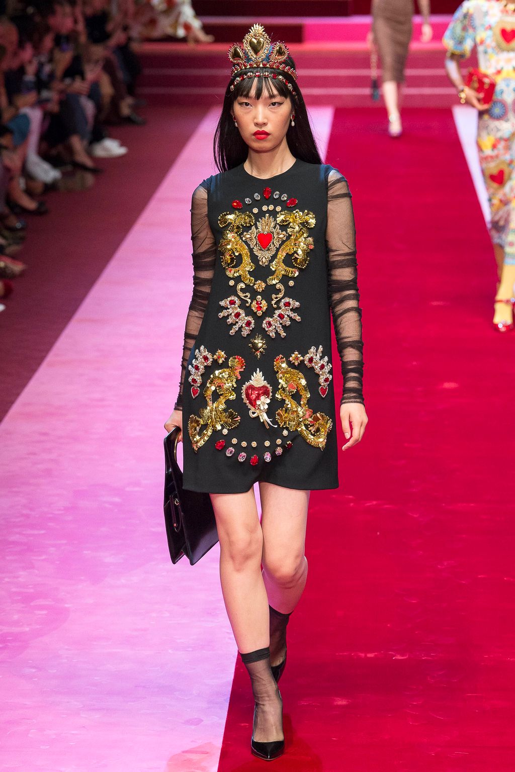 Fashion Week Milan Spring/Summer 2018 look 39 from the Dolce & Gabbana collection womenswear