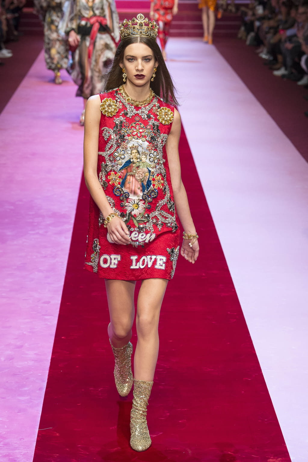 Fashion Week Milan Spring/Summer 2018 look 59 from the Dolce & Gabbana collection 女装