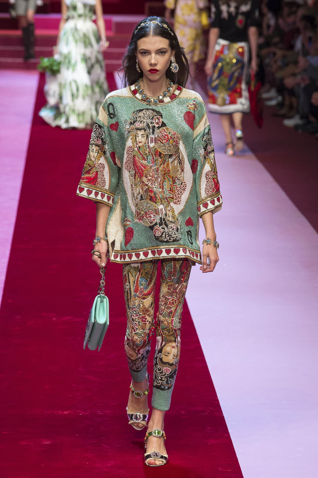 Fashion Week Milan Spring/Summer 2018 look 91 from the Dolce & Gabbana collection womenswear