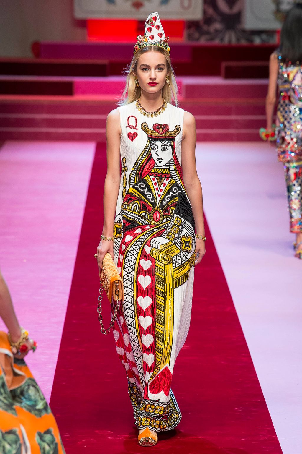 Fashion Week Milan Spring/Summer 2018 look 106 de la collection Dolce & Gabbana womenswear