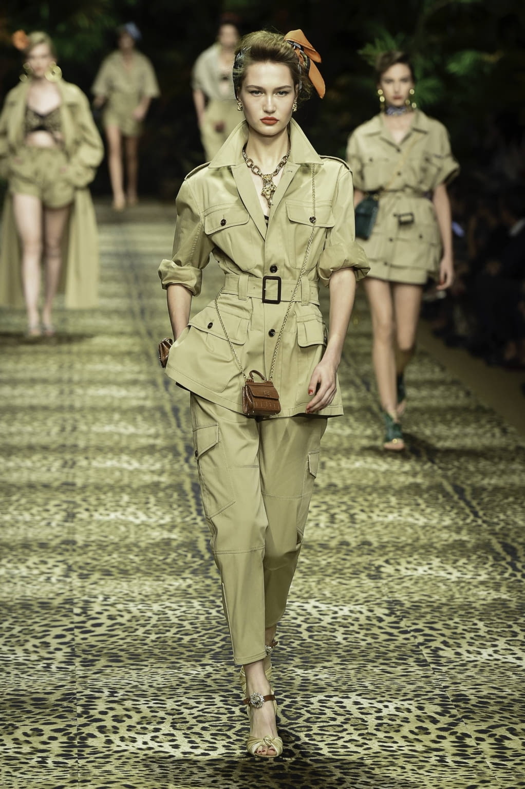 Fashion Week Milan Spring/Summer 2020 look 1 de la collection Dolce & Gabbana womenswear