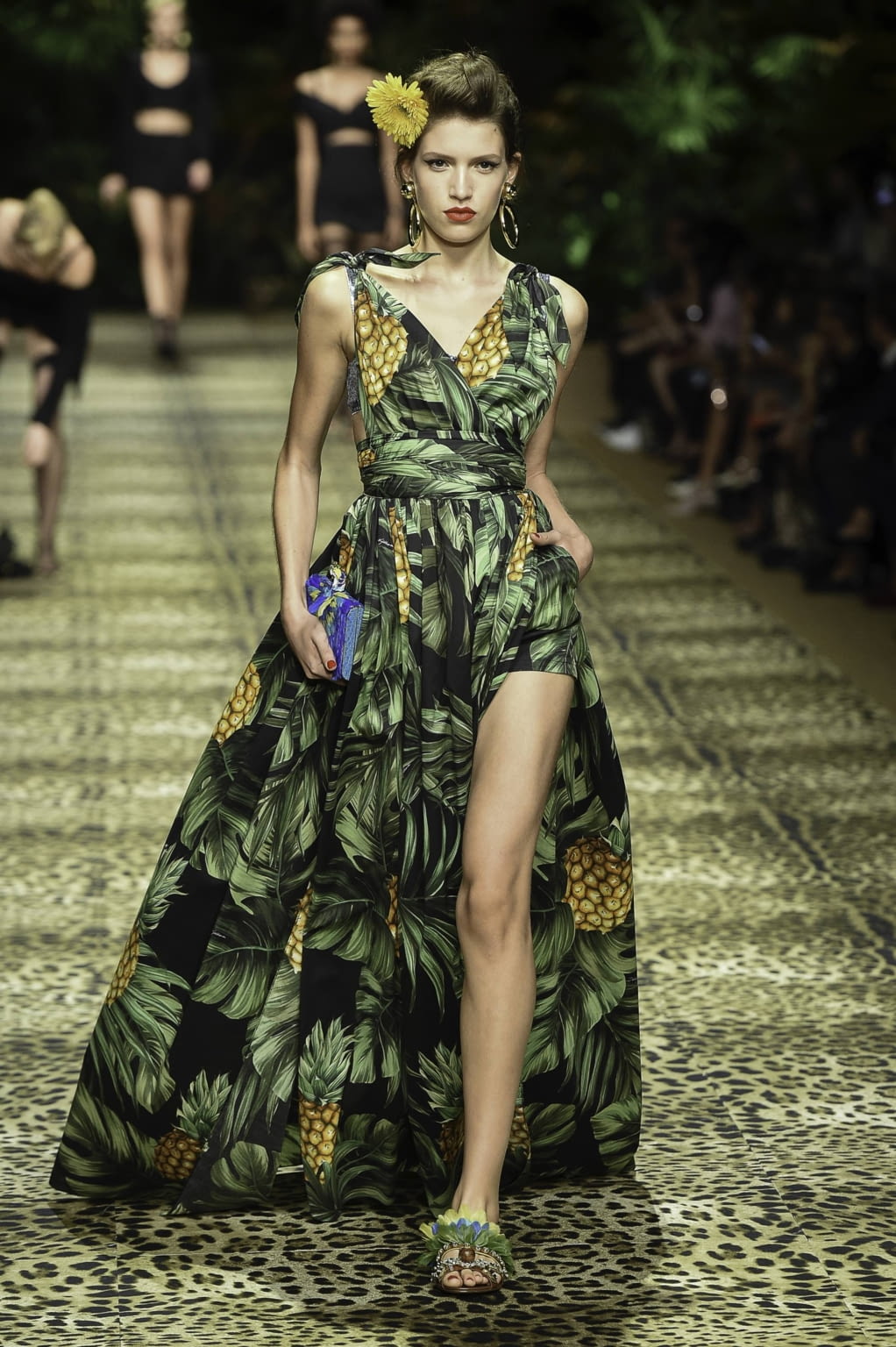 Fashion Week Milan Spring/Summer 2020 look 25 from the Dolce & Gabbana collection womenswear