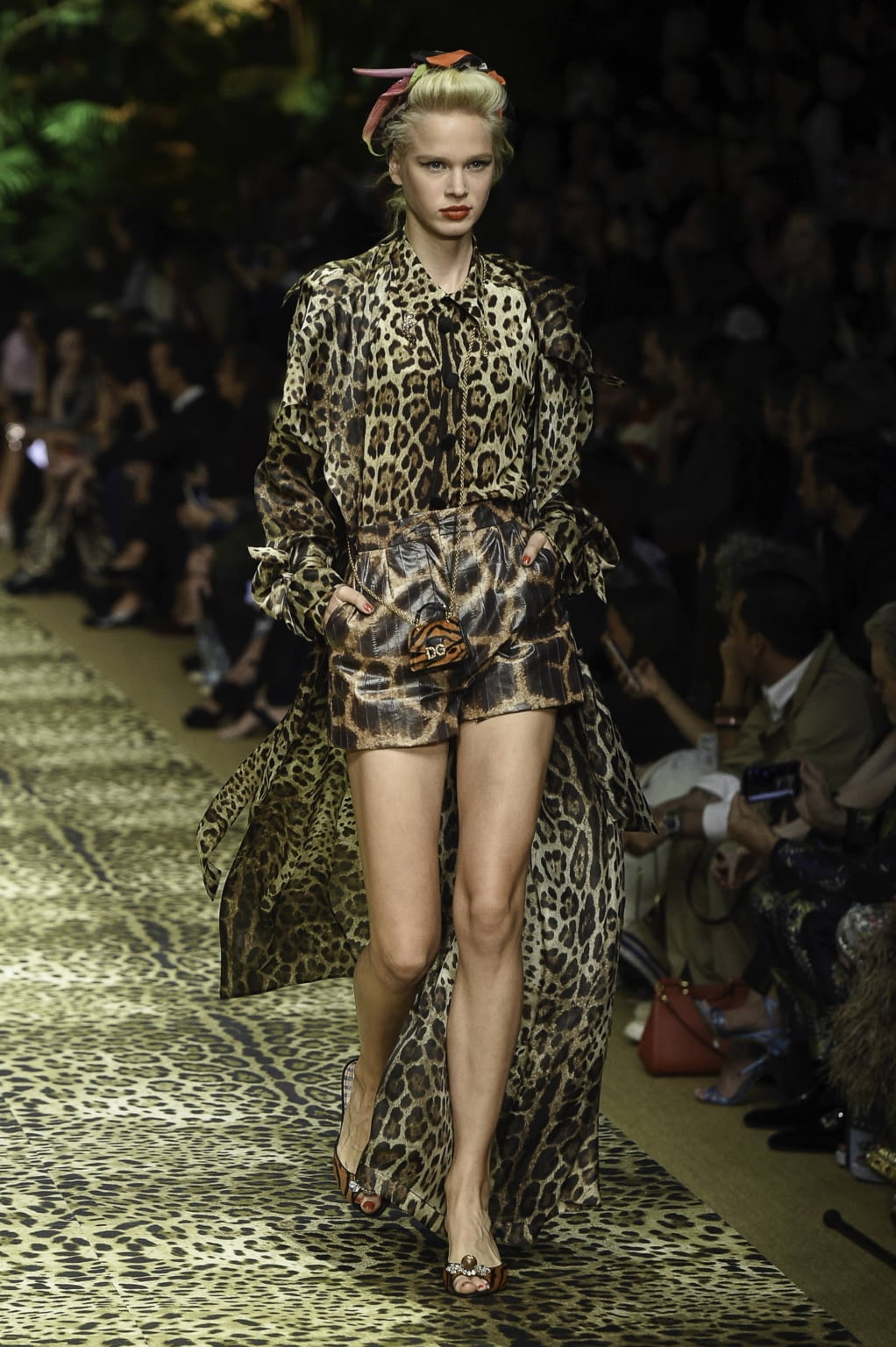 Fashion Week Milan Spring/Summer 2020 look 99 de la collection Dolce & Gabbana womenswear