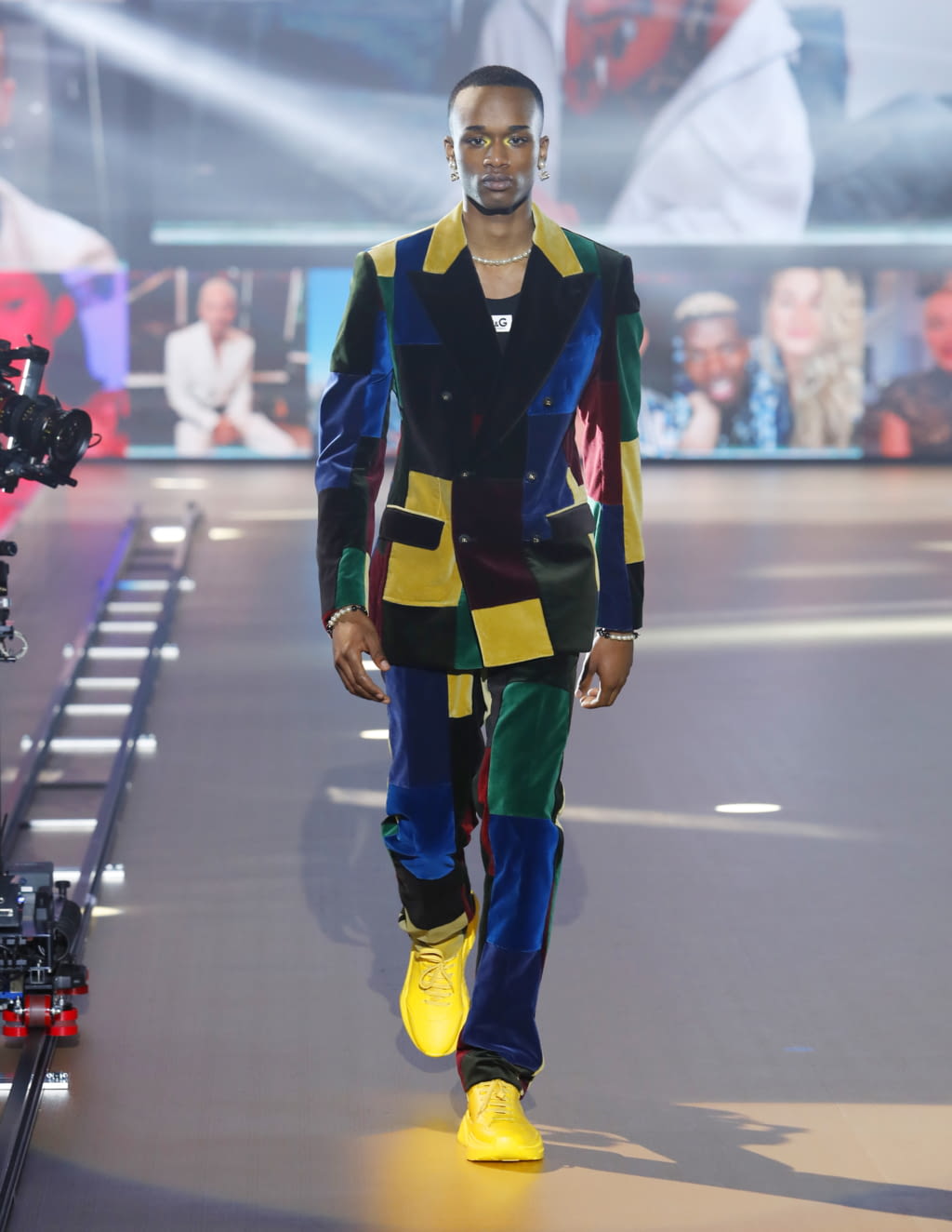 Fashion Week Milan Fall/Winter 2021 look 32 from the Dolce & Gabbana collection menswear