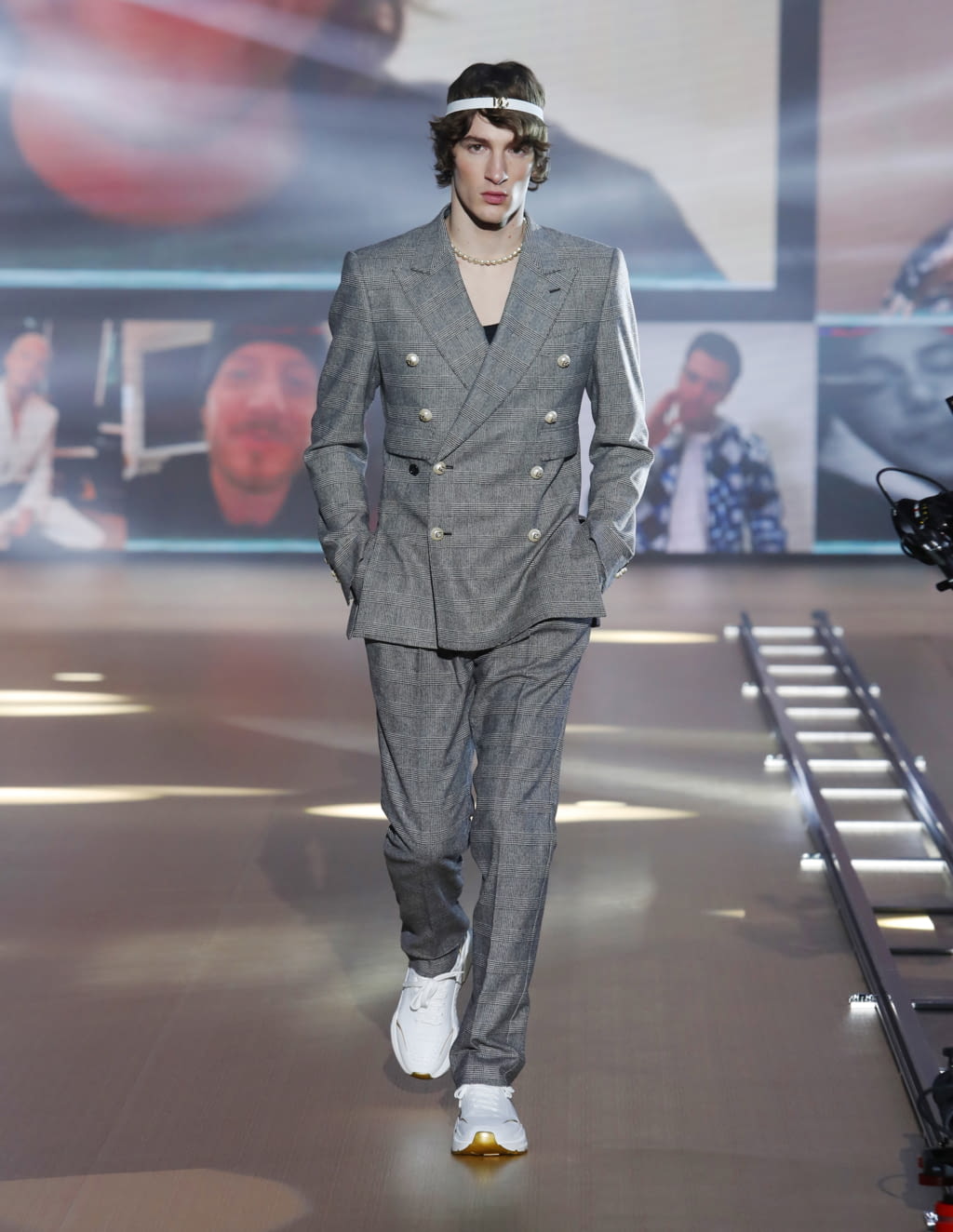 Fashion Week Milan Fall/Winter 2021 look 50 de la collection Dolce & Gabbana menswear