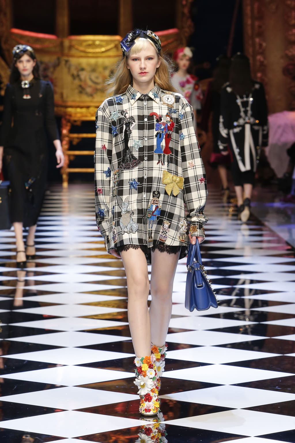 Fashion Week Milan Fall/Winter 2016 look 41 from the Dolce & Gabbana collection 女装