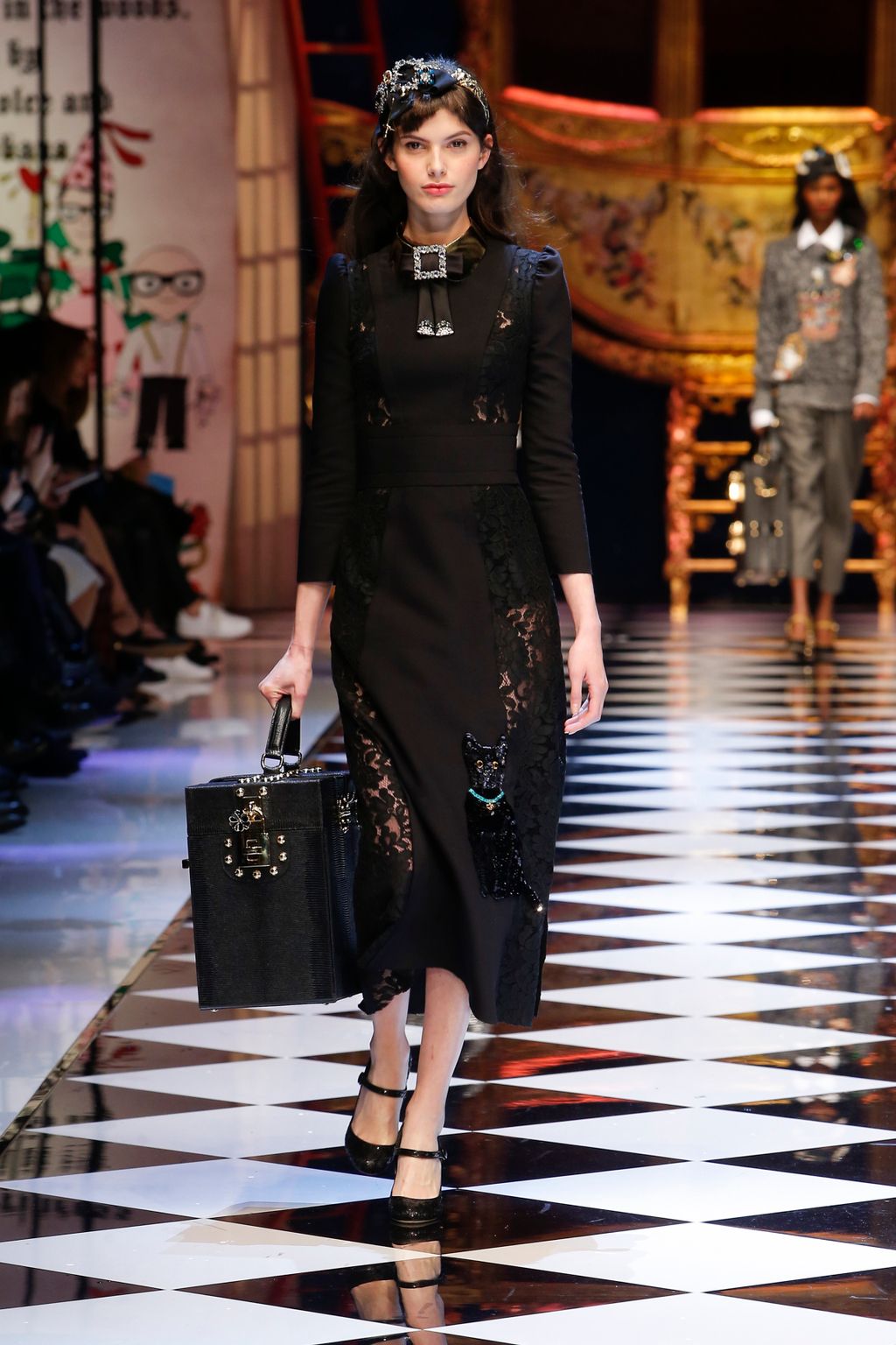Fashion Week Milan Fall/Winter 2016 look 42 from the Dolce & Gabbana collection 女装