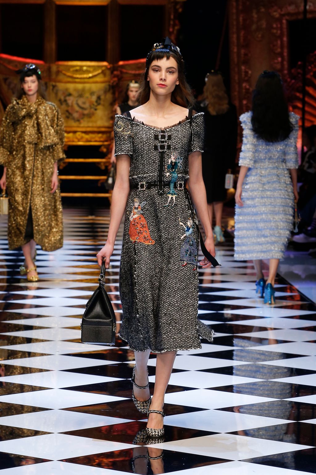 Fashion Week Milan Fall/Winter 2016 look 53 from the Dolce & Gabbana collection 女装