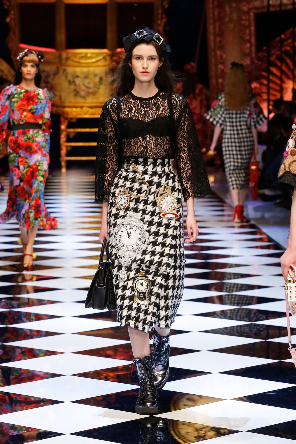 Fashion Week Milan Fall/Winter 2016 look 68 from the Dolce & Gabbana collection 女装
