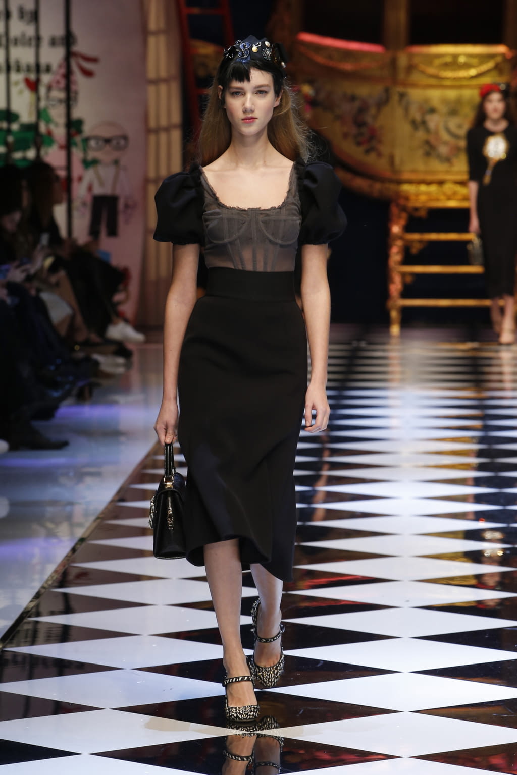 Fashion Week Milan Fall/Winter 2016 look 90 from the Dolce & Gabbana collection womenswear