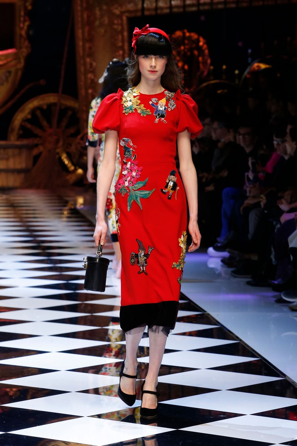 Fashion Week Milan Fall/Winter 2016 look 91 from the Dolce & Gabbana collection 女装