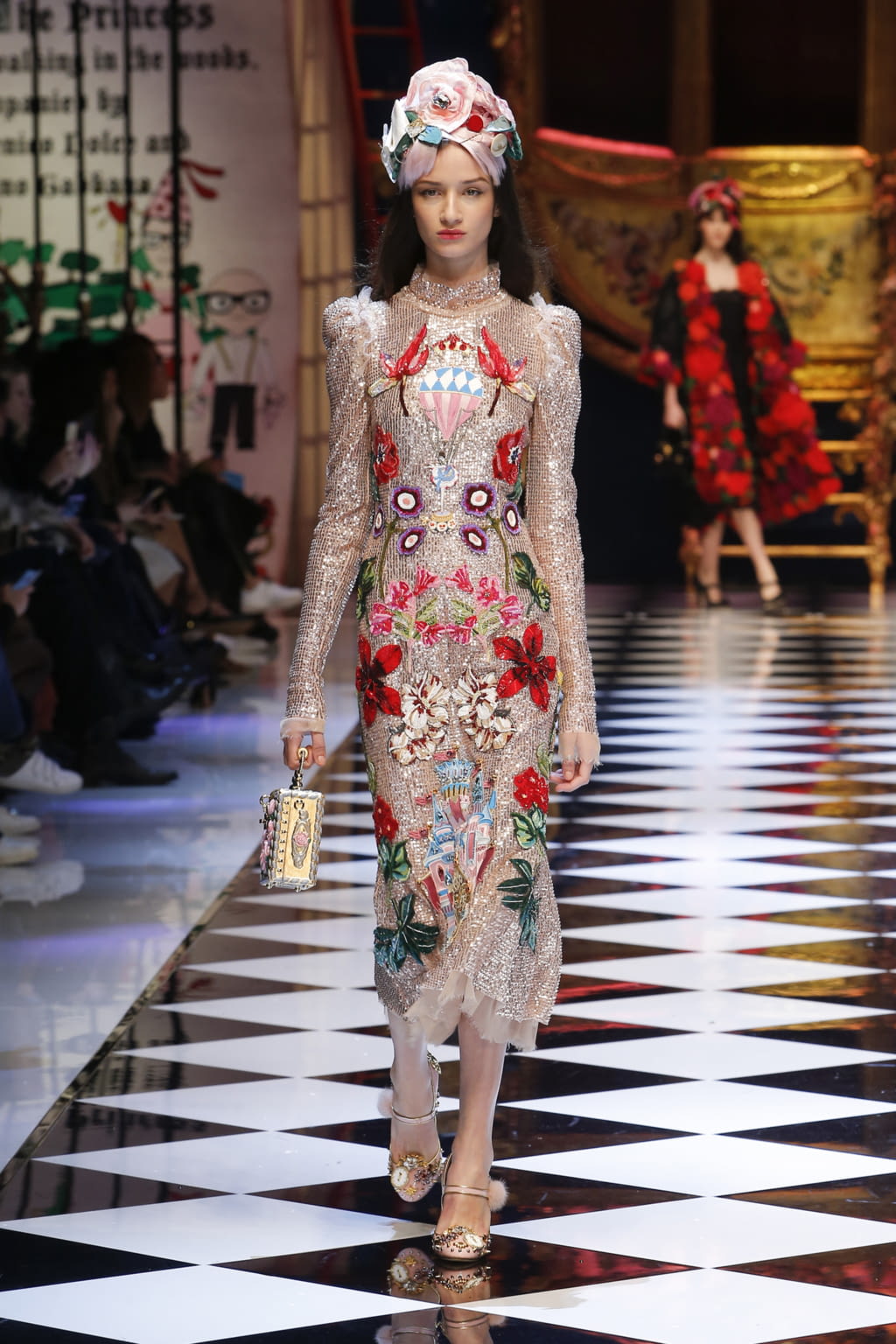 Fashion Week Milan Fall/Winter 2016 look 93 from the Dolce & Gabbana collection 女装