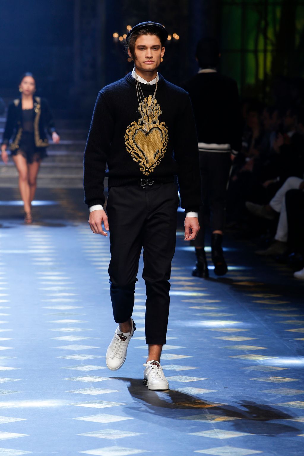 Fashion Week Milan Fall/Winter 2017 look 28 from the Dolce & Gabbana collection 男装