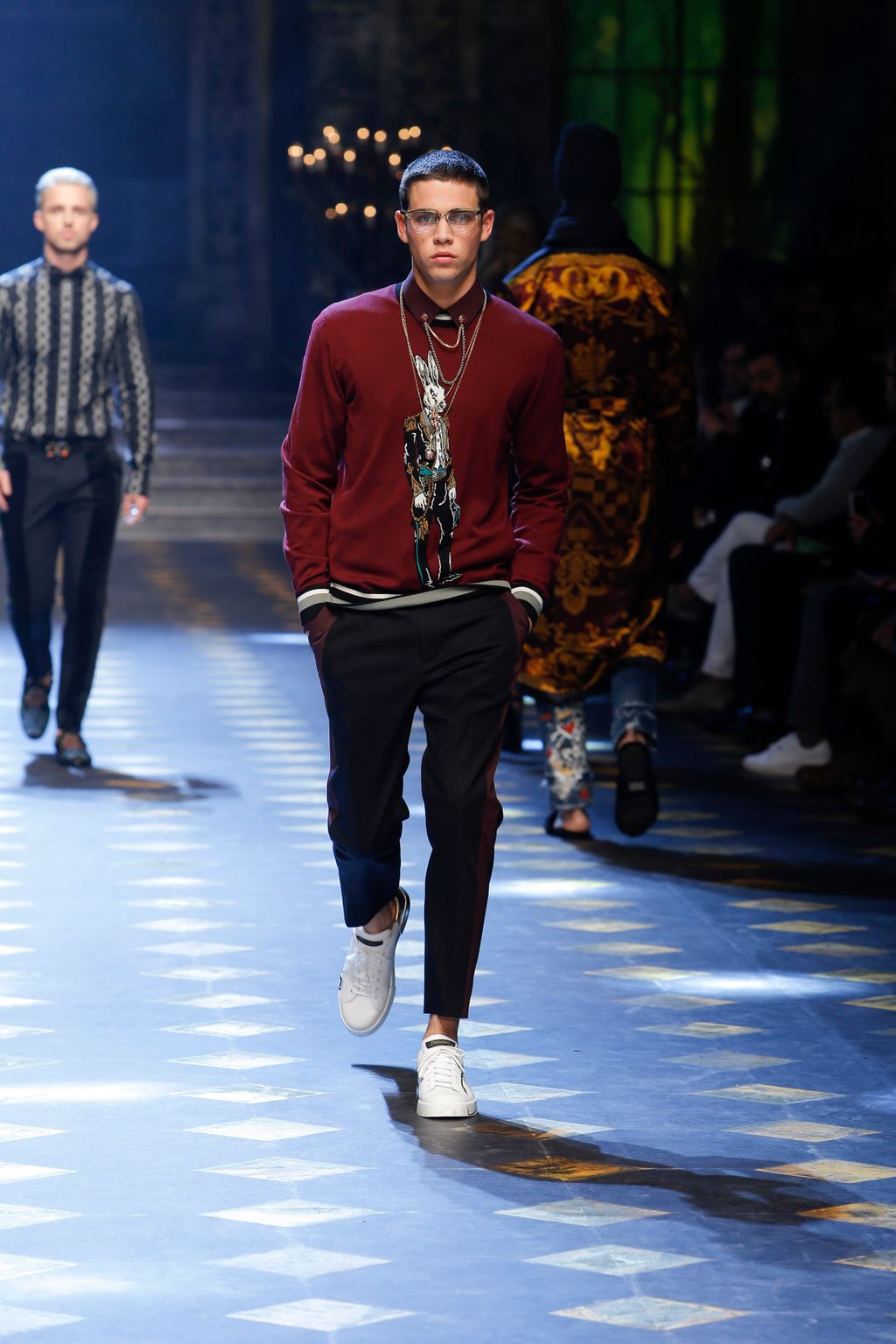 Fashion Week Milan Fall/Winter 2017 look 34 from the Dolce & Gabbana collection 男装