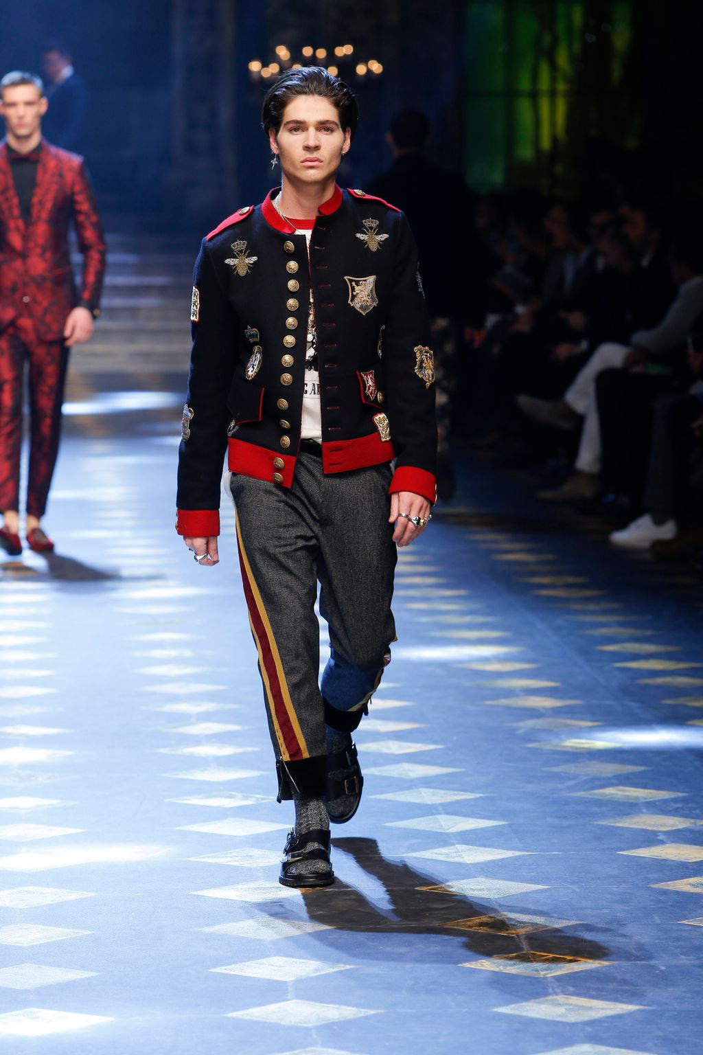 Fashion Week Milan Fall/Winter 2017 look 43 from the Dolce & Gabbana collection 男装