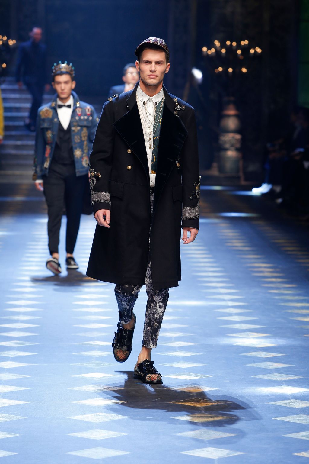 Fashion Week Milan Fall/Winter 2017 look 50 from the Dolce & Gabbana collection 男装