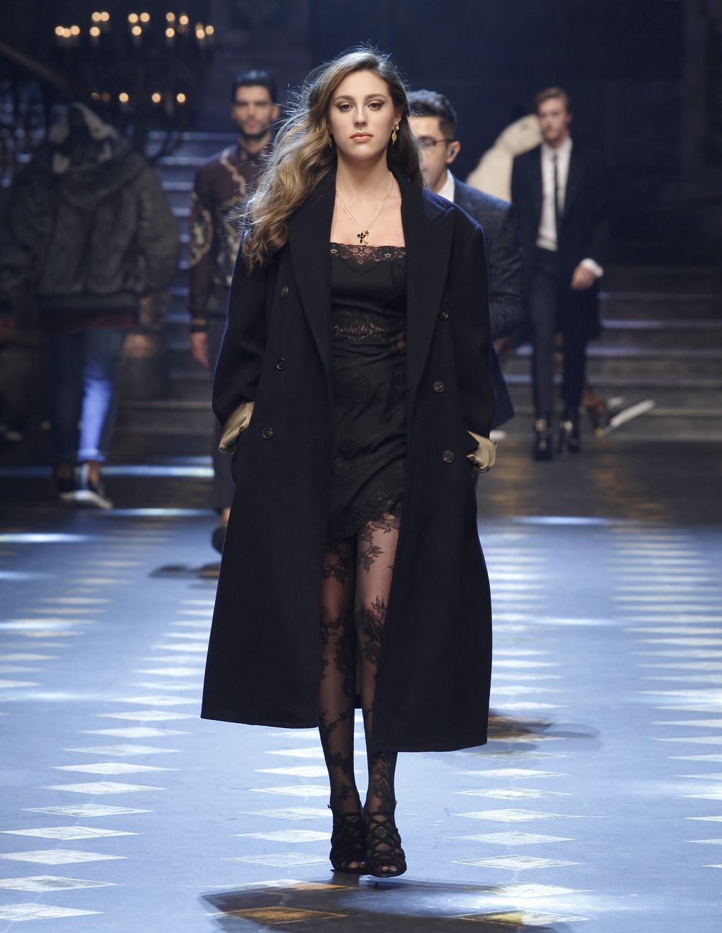 Fashion Week Milan Fall/Winter 2017 look 71 de la collection Dolce & Gabbana menswear