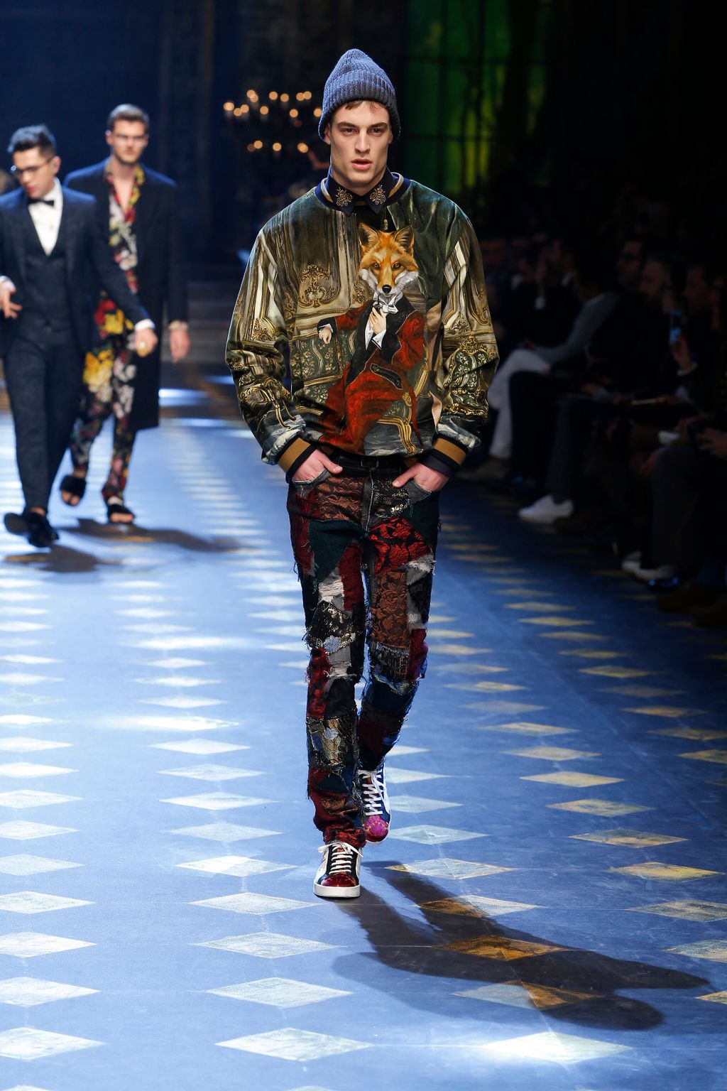Fashion Week Milan Fall/Winter 2017 look 76 from the Dolce & Gabbana collection menswear