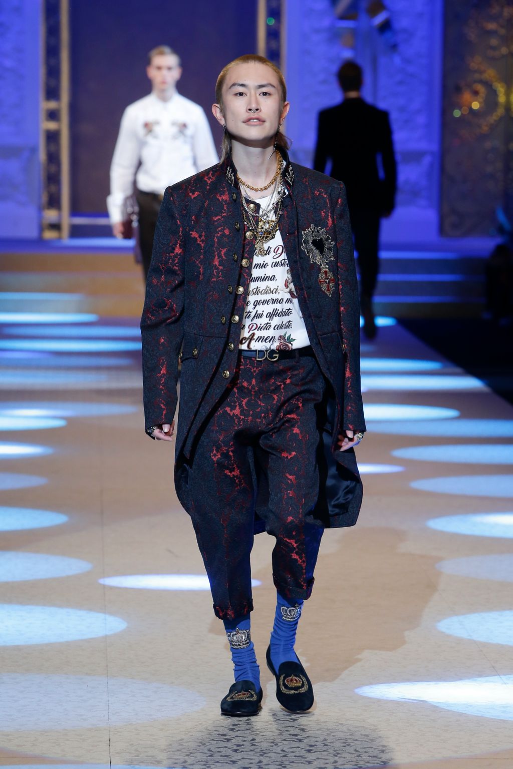 Fashion Week Milan Fall/Winter 2018 look 13 from the Dolce & Gabbana collection menswear