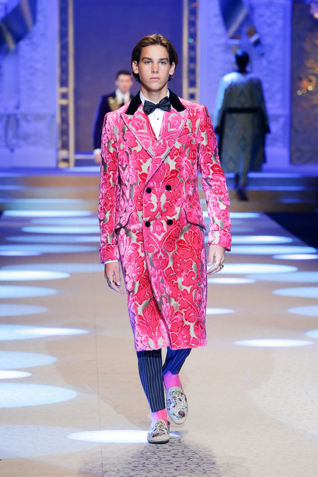 Fashion Week Milan Fall/Winter 2018 look 0 from the Dolce & Gabbana collection menswear