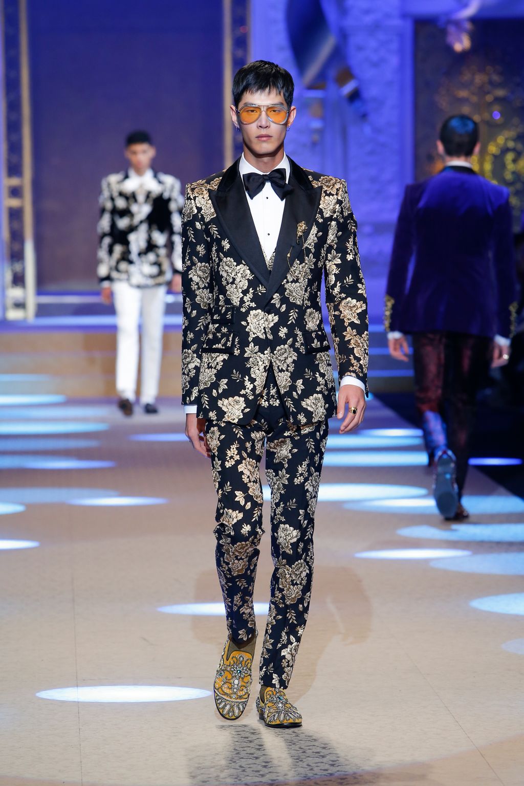 Fashion Week Milan Fall/Winter 2018 look 0 from the Dolce & Gabbana collection menswear