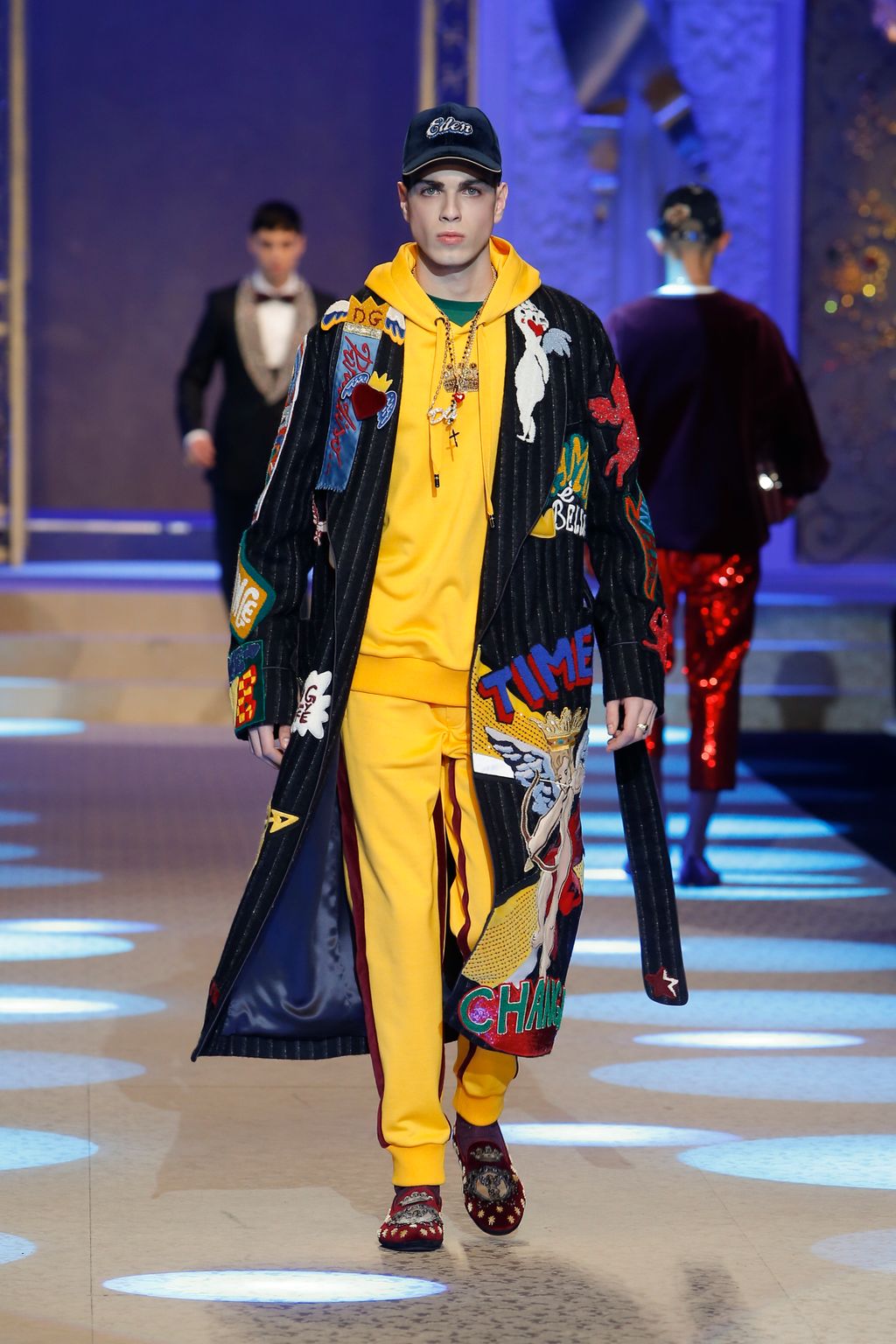 Fashion Week Milan Fall/Winter 2018 look 0 de la collection Dolce & Gabbana menswear