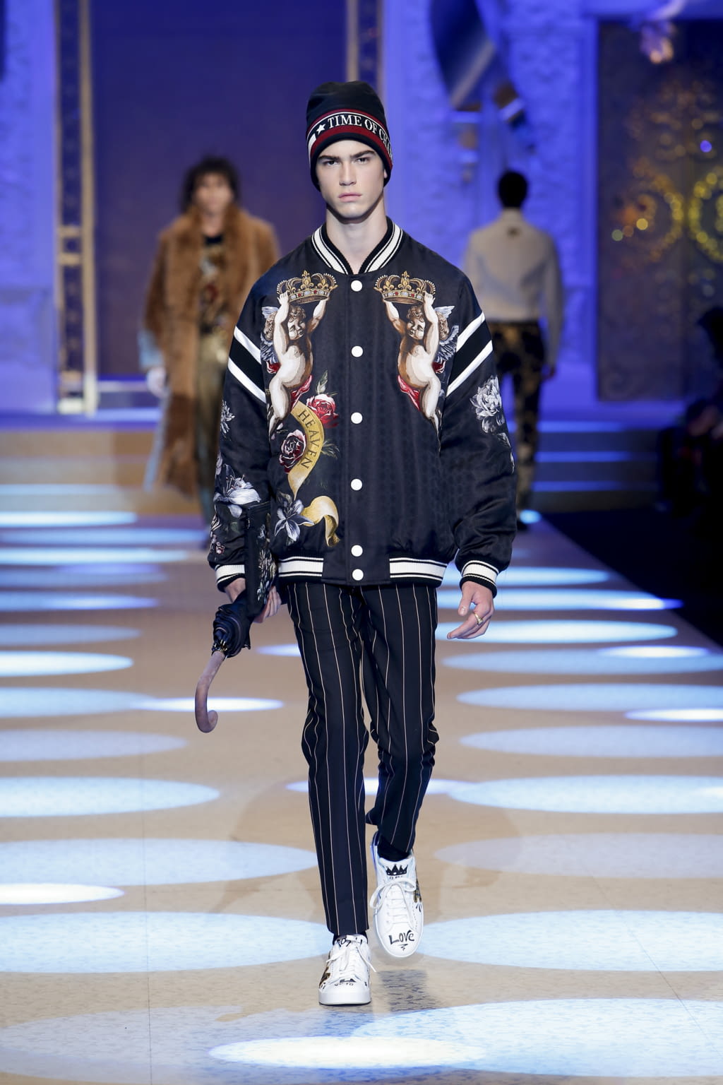Fashion Week Milan Fall/Winter 2018 look 28 from the Dolce & Gabbana collection menswear