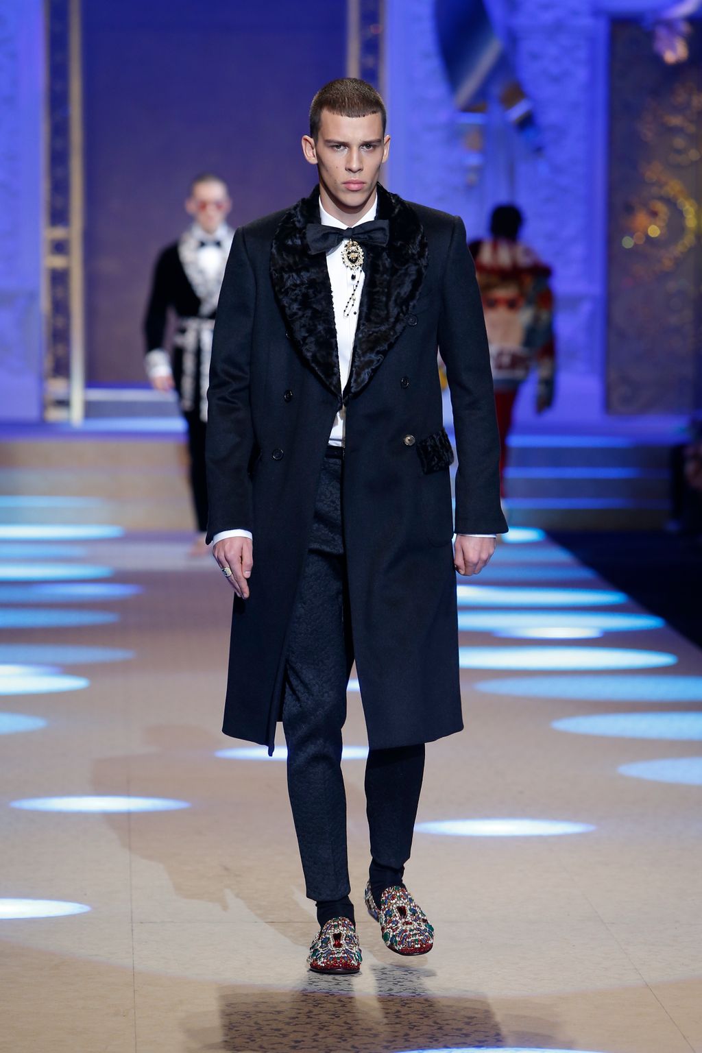 Fashion Week Milan Fall/Winter 2018 look 35 from the Dolce & Gabbana collection menswear