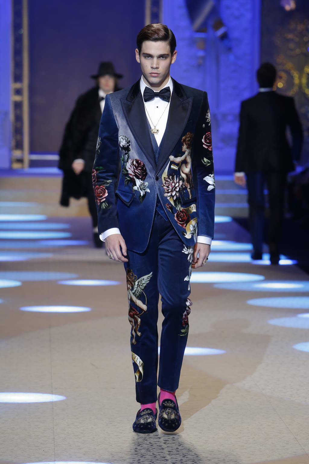 Fashion Week Milan Fall/Winter 2018 look 39 from the Dolce & Gabbana collection menswear