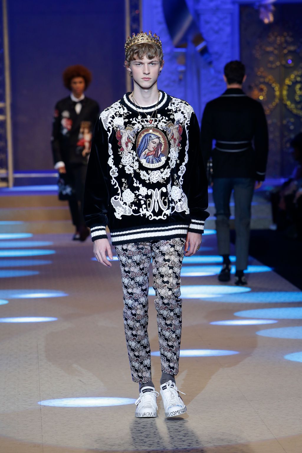 Fashion Week Milan Fall/Winter 2018 look 45 from the Dolce & Gabbana collection menswear