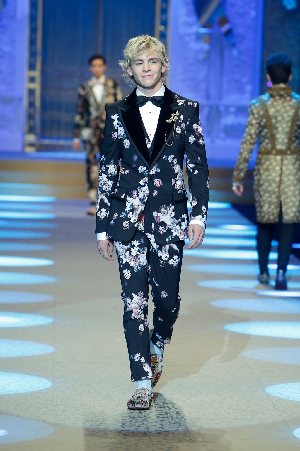 Fashion Week Milan Fall/Winter 2018 look 94 from the Dolce & Gabbana collection menswear