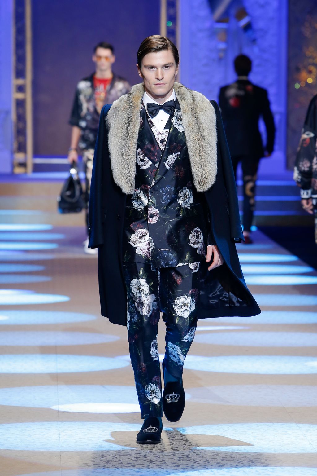 Fashion Week Milan Fall/Winter 2018 look 56 from the Dolce & Gabbana collection menswear