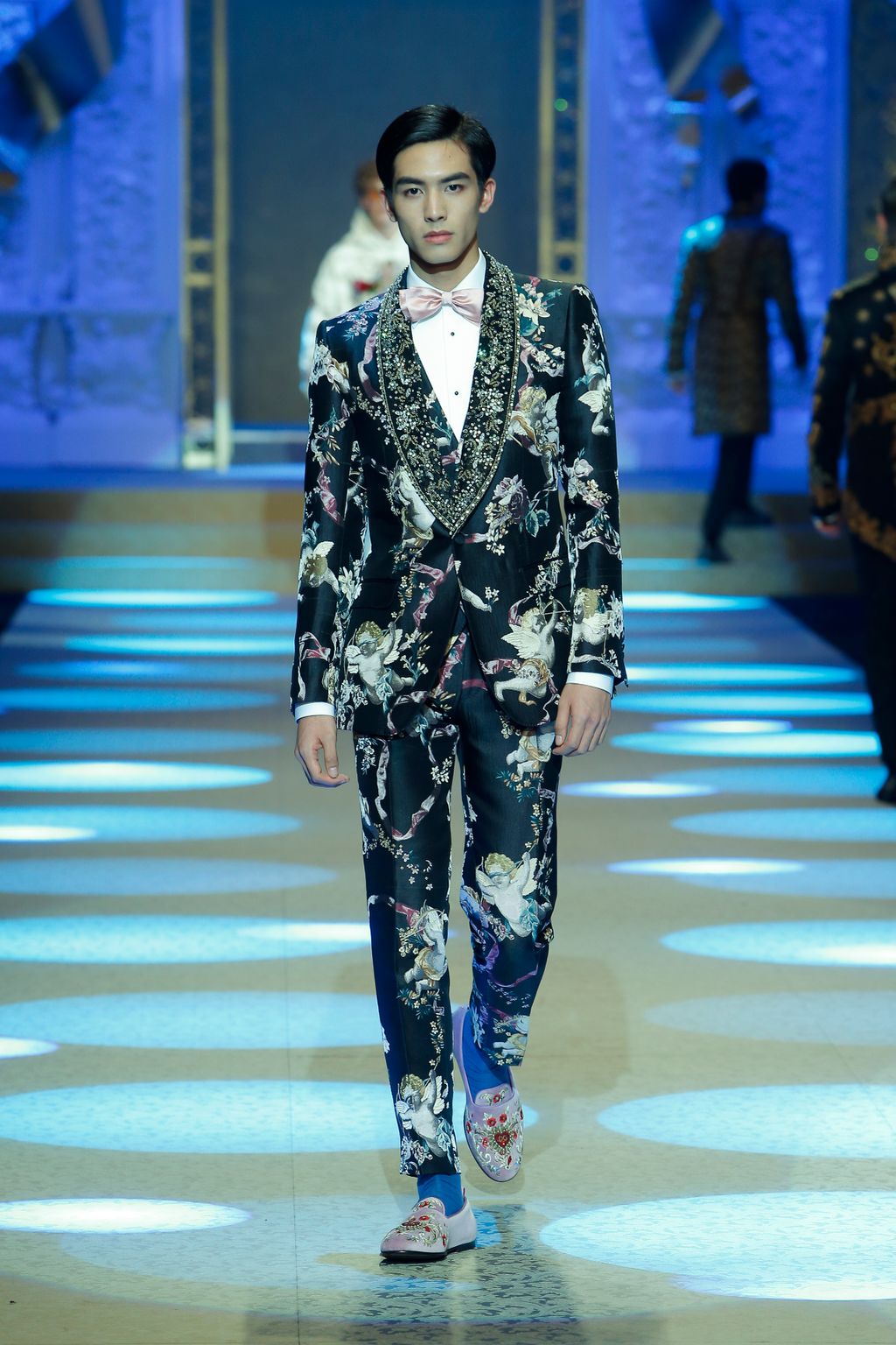 Fashion Week Milan Fall/Winter 2018 look 95 from the Dolce & Gabbana collection menswear