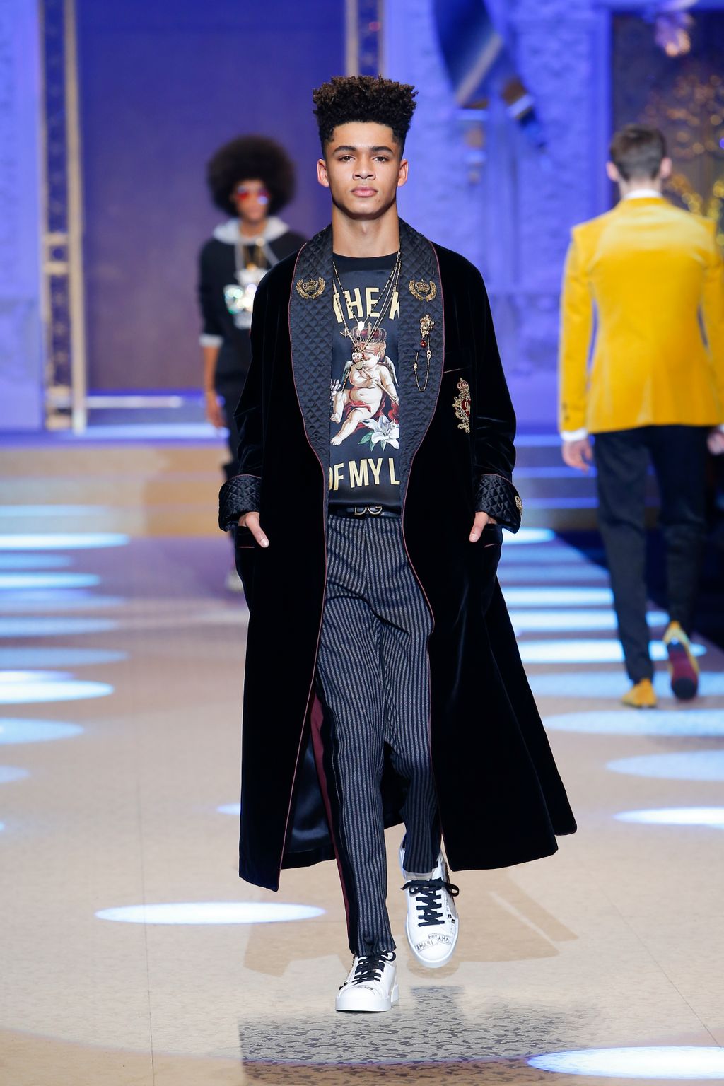 Fashion Week Milan Fall/Winter 2018 look 61 de la collection Dolce & Gabbana menswear