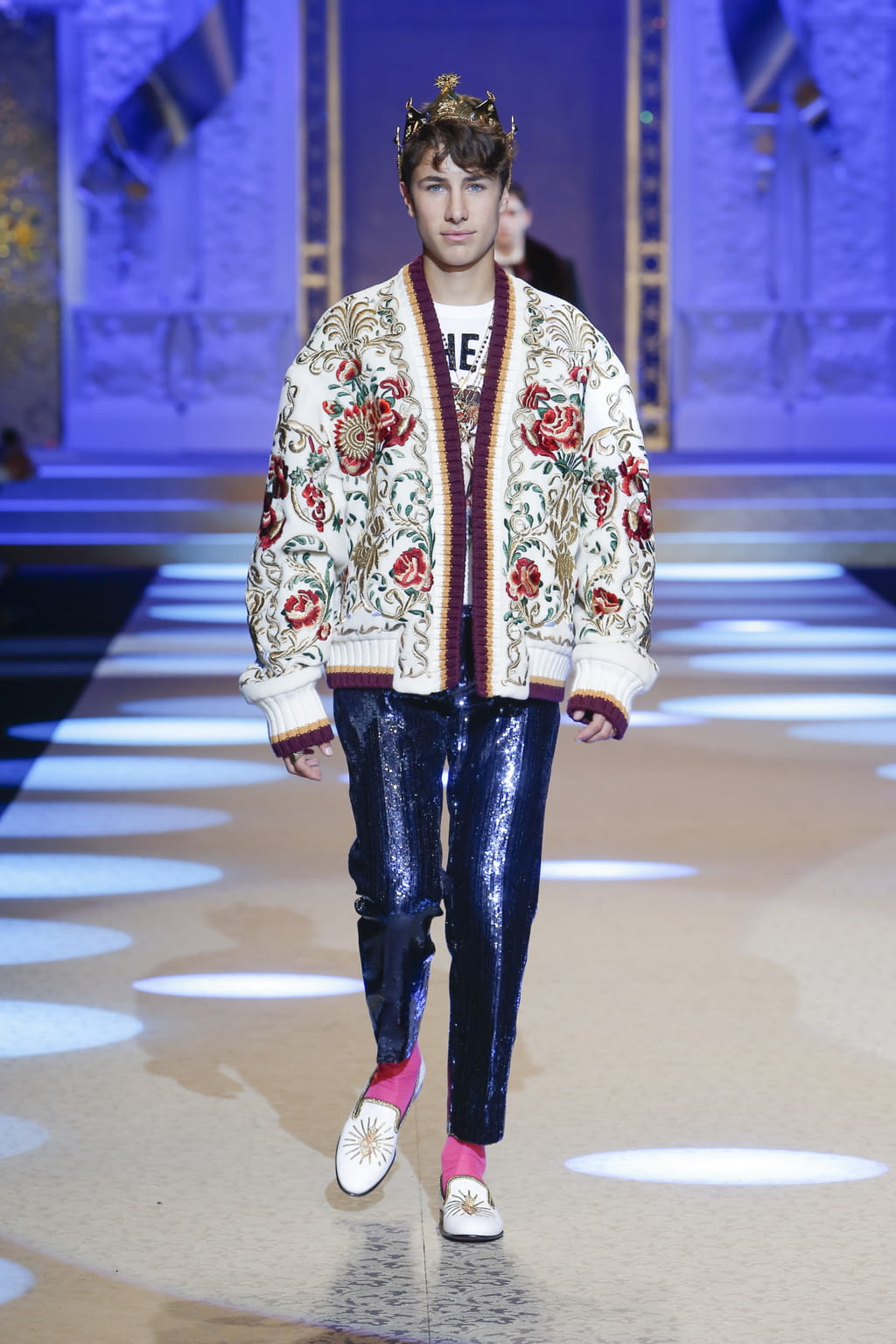 Fashion Week Milan Fall/Winter 2018 look 18 from the Dolce & Gabbana collection menswear