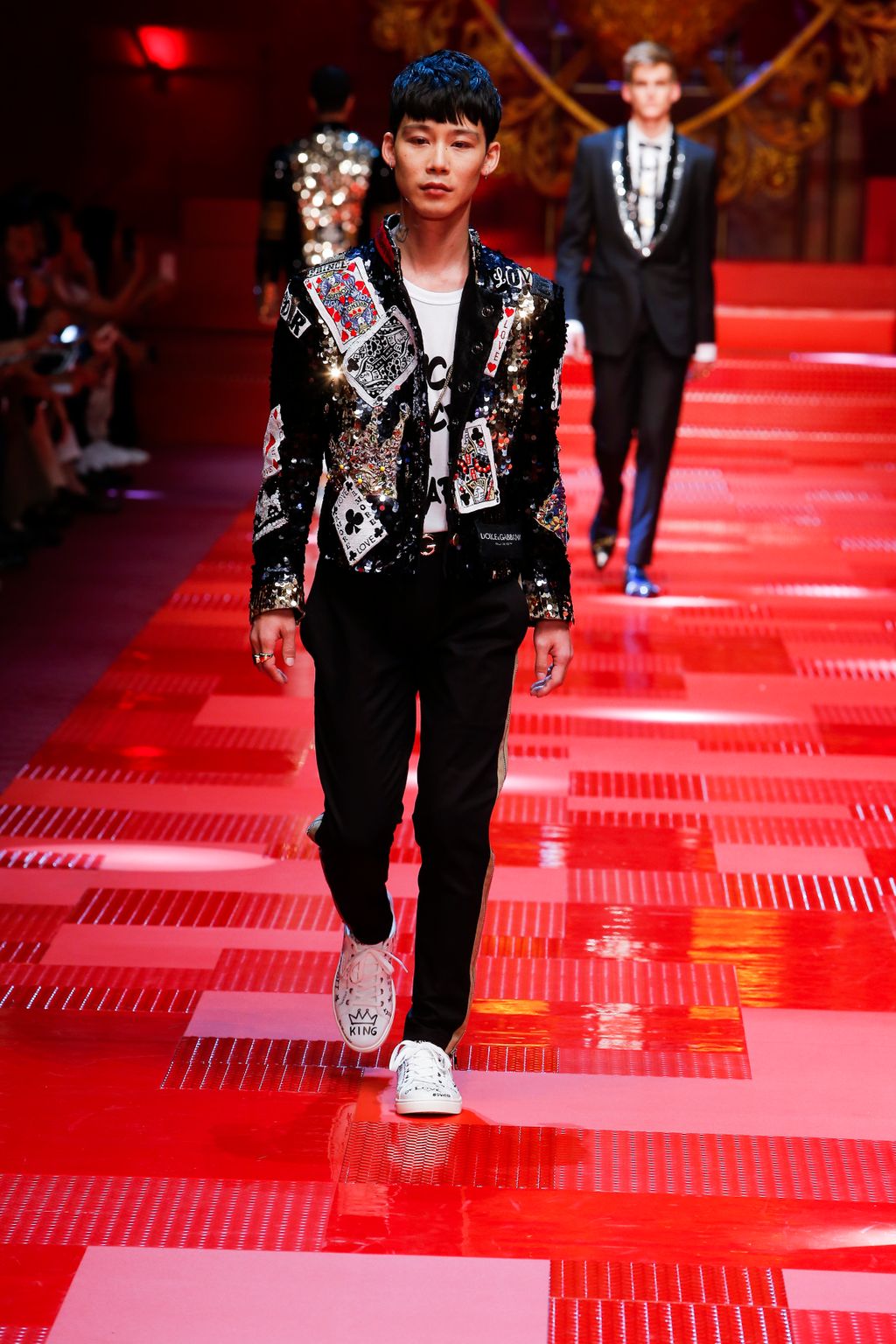 Fashion Week Milan Spring/Summer 2018 look 106 from the Dolce & Gabbana collection menswear