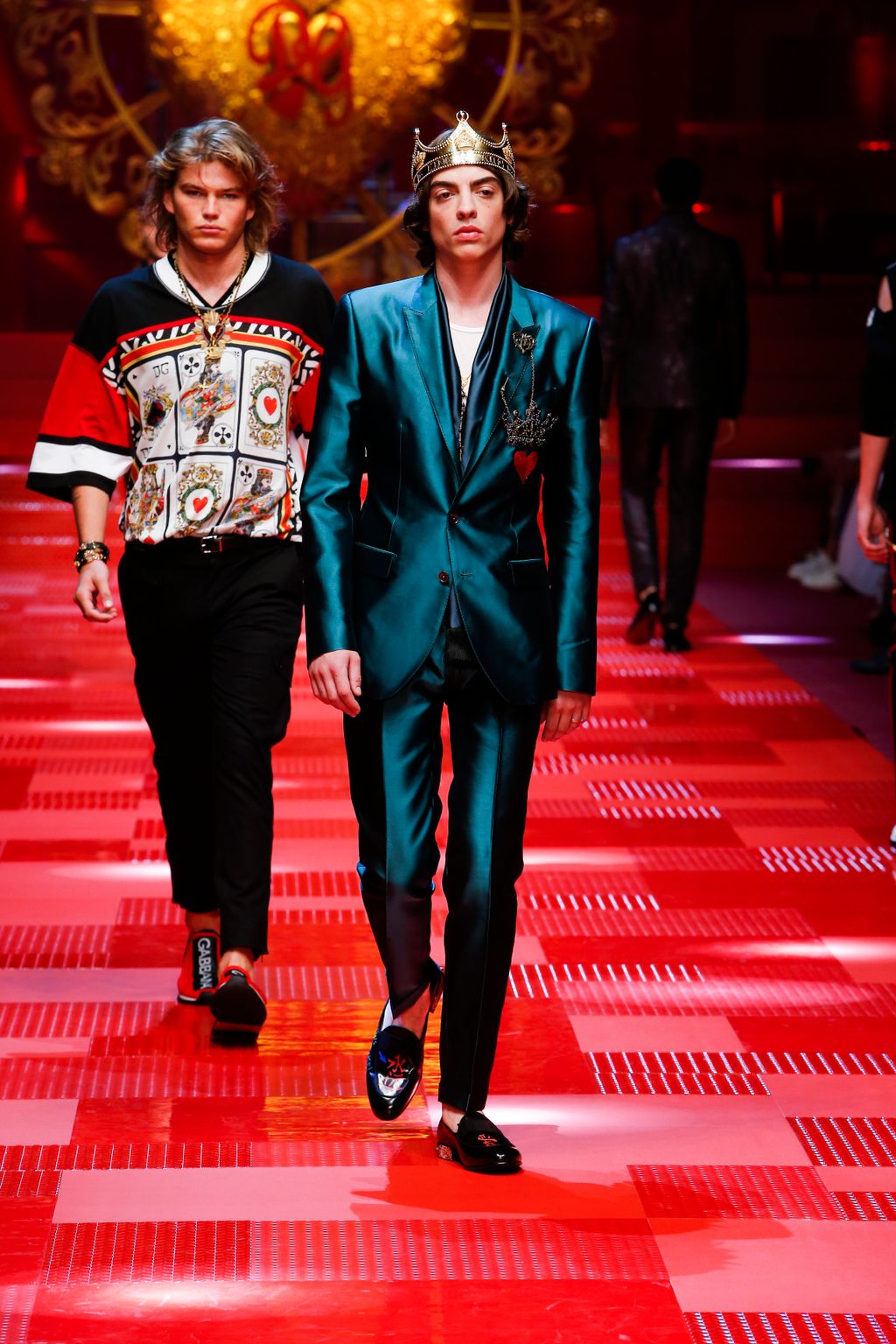Fashion Week Milan Spring/Summer 2018 look 41 from the Dolce & Gabbana collection menswear