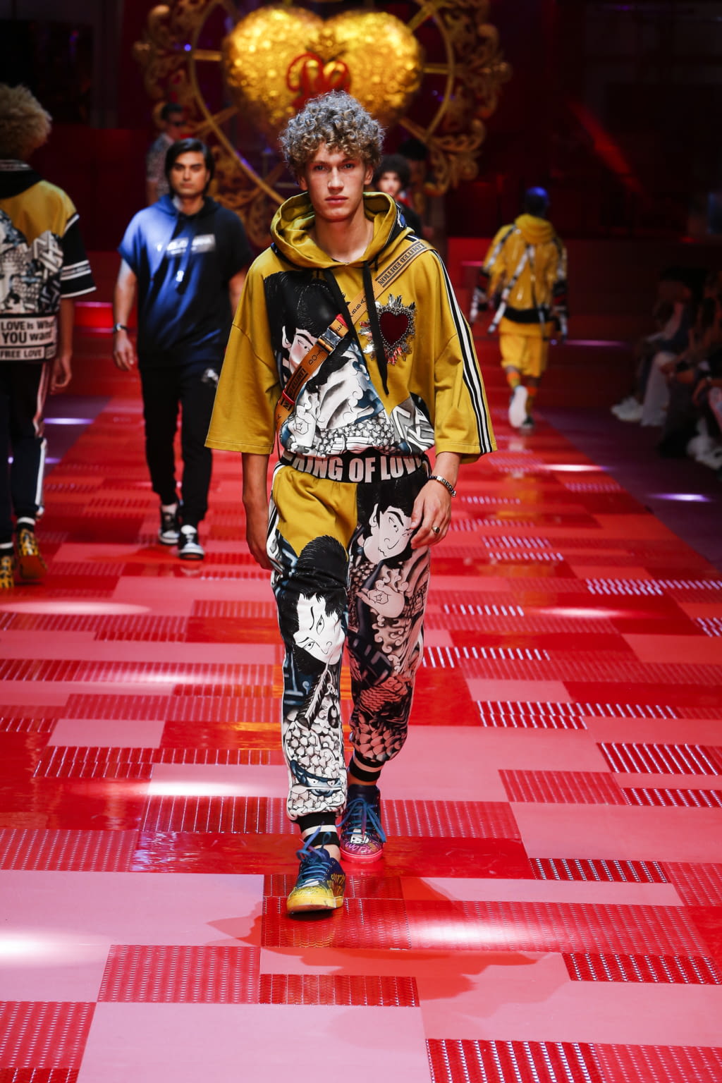 Fashion Week Milan Spring/Summer 2018 look 54 de la collection Dolce & Gabbana menswear