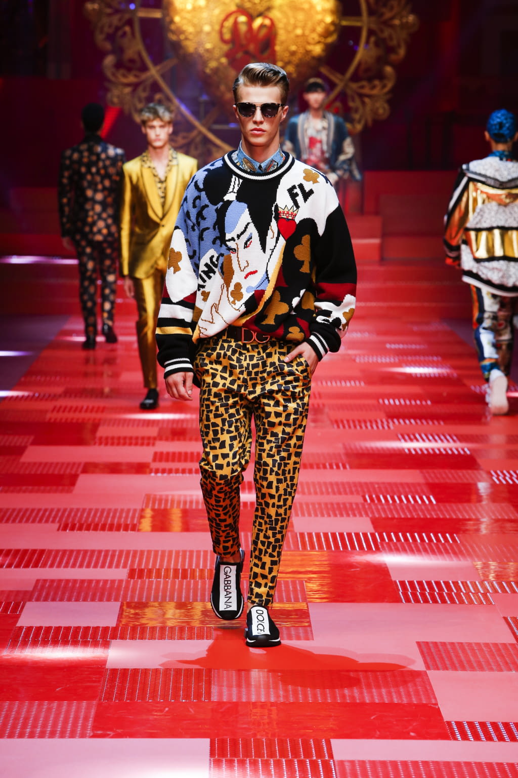 Fashion Week Milan Spring/Summer 2018 look 6 de la collection Dolce & Gabbana menswear