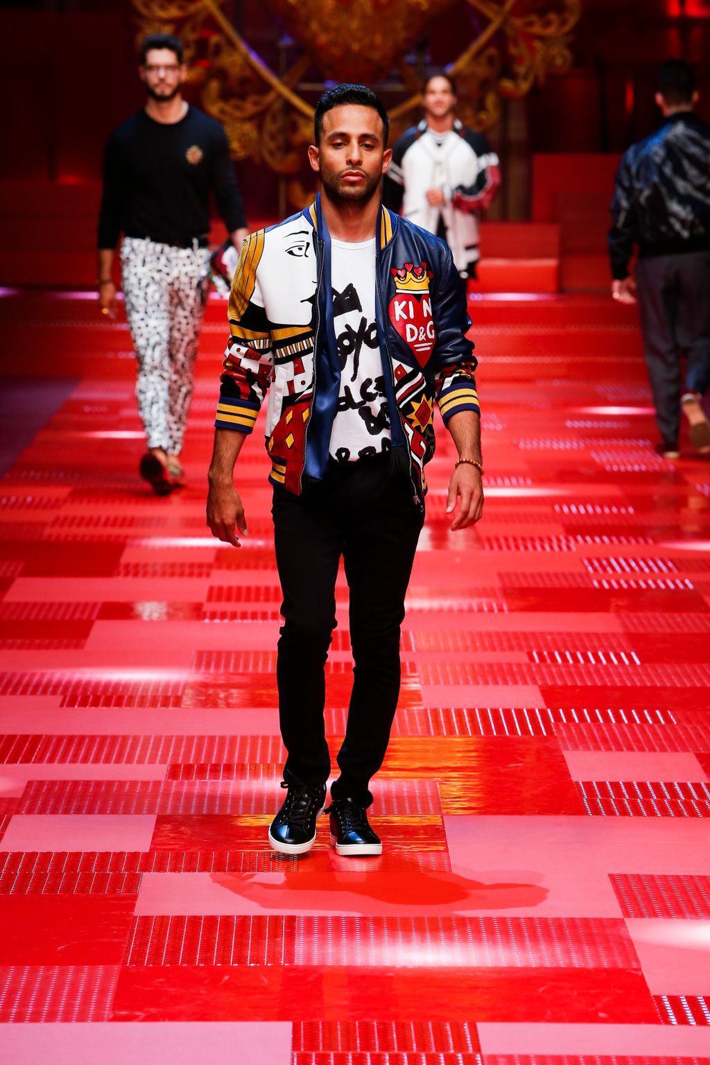 Fashion Week Milan Spring/Summer 2018 look 69 de la collection Dolce & Gabbana menswear