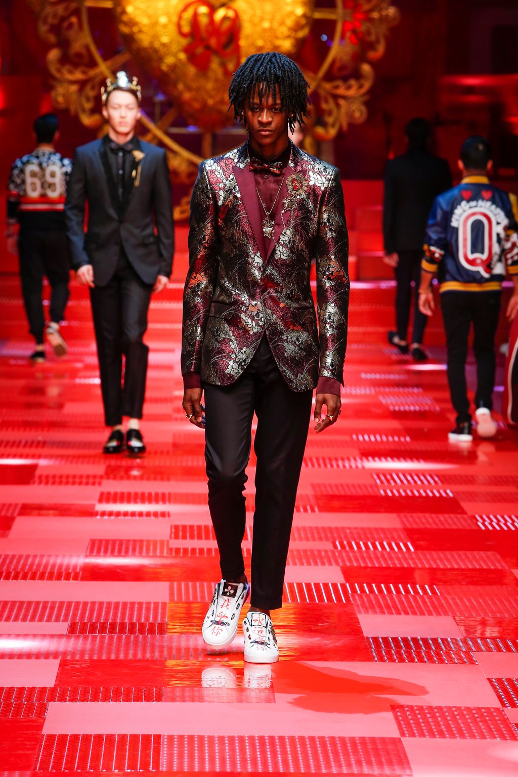 Fashion Week Milan Spring/Summer 2018 look 72 from the Dolce & Gabbana collection 男装
