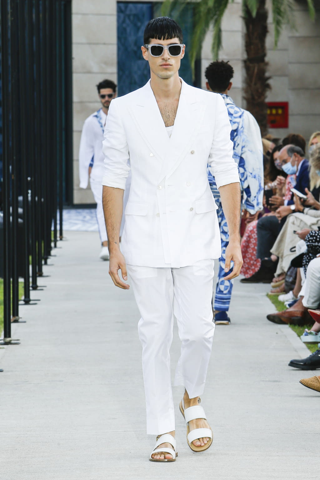 Fashion Week Milan Spring/Summer 2021 look 101 from the Dolce & Gabbana collection 男装