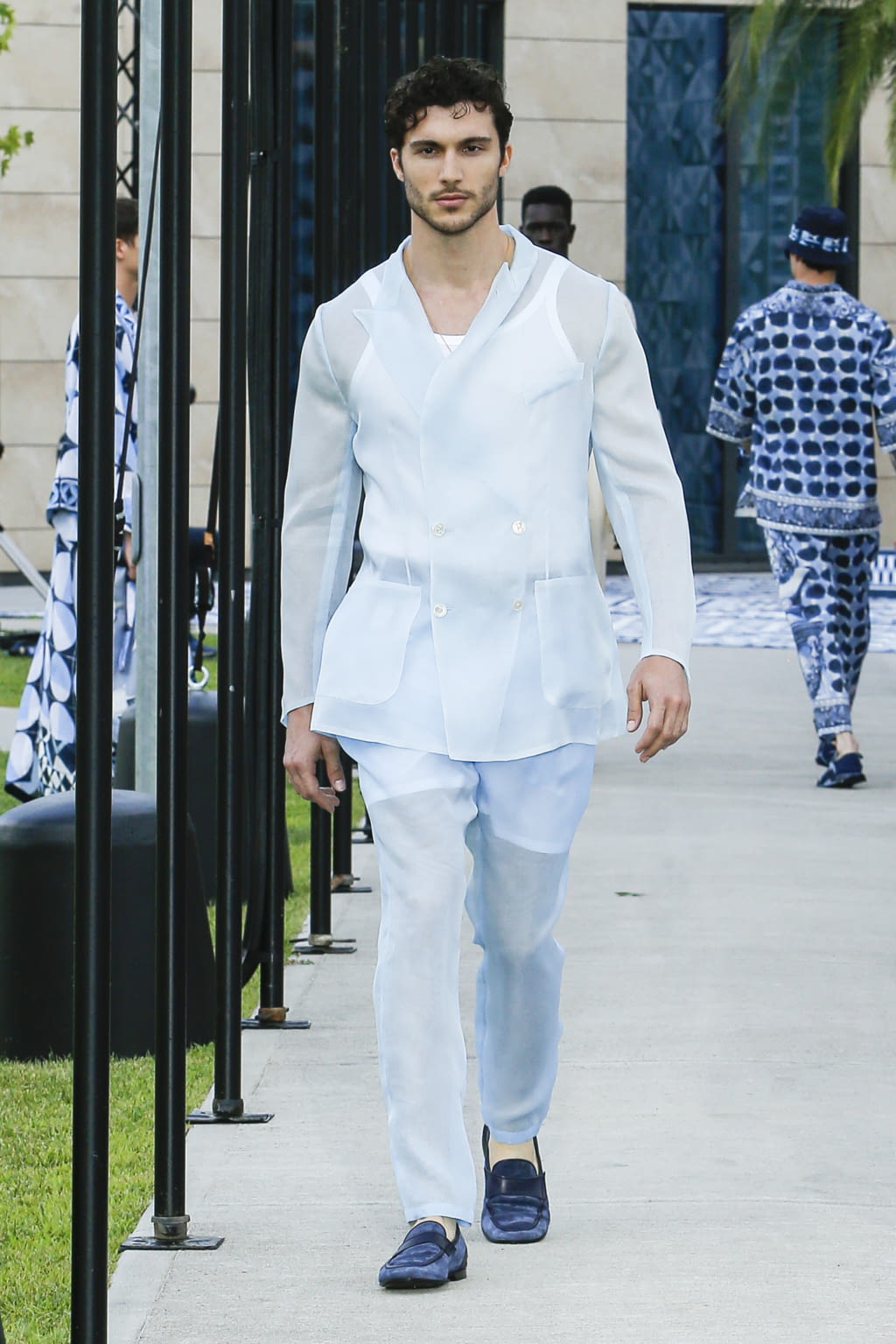 Fashion Week Milan Spring/Summer 2021 look 20 from the Dolce & Gabbana collection 男装