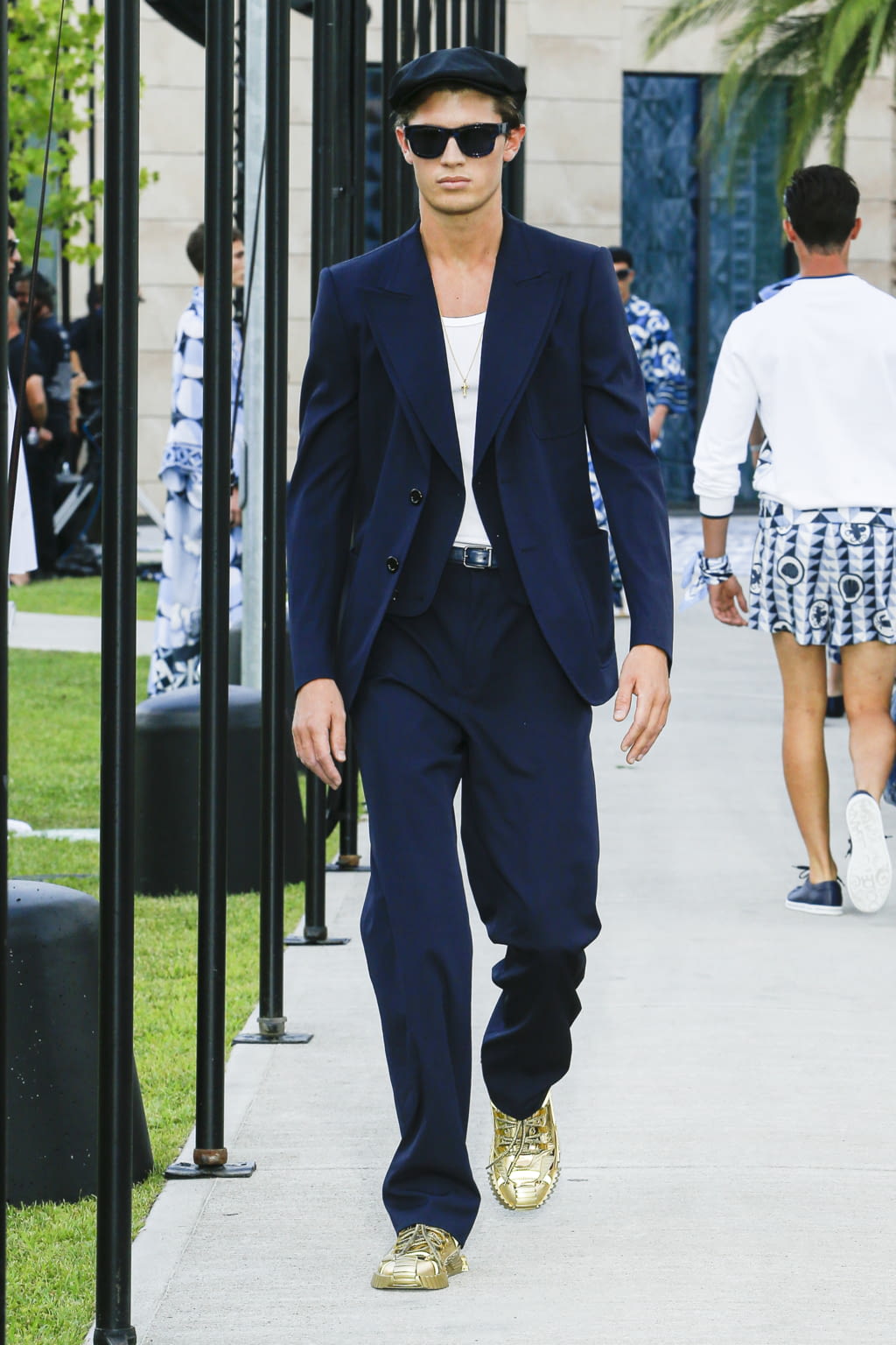 Fashion Week Milan Spring/Summer 2021 look 30 from the Dolce & Gabbana collection menswear