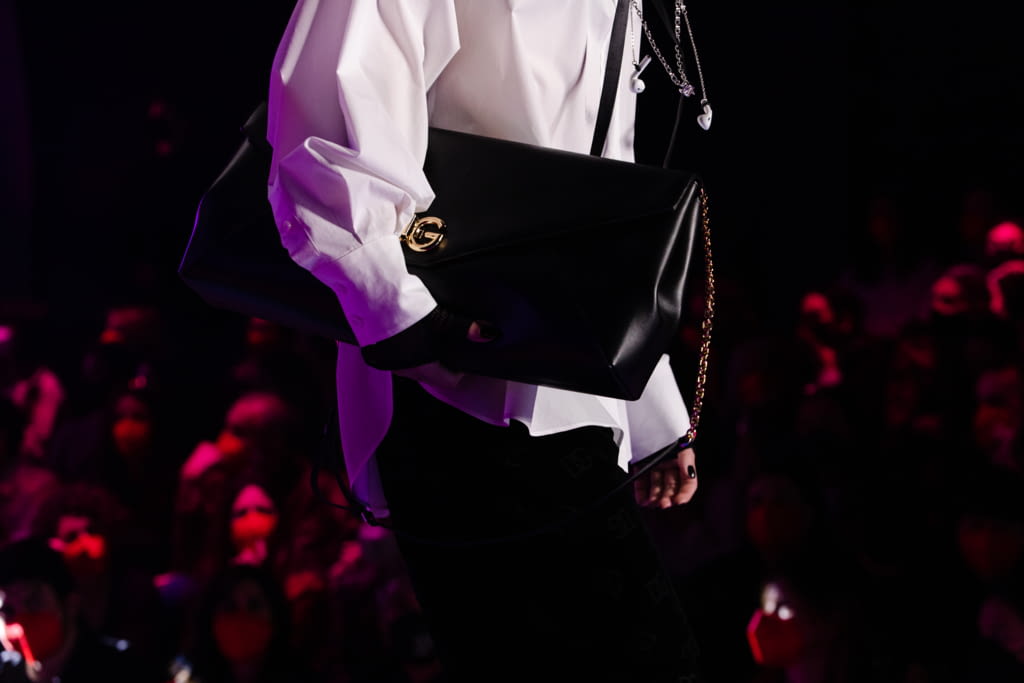 Fashion Week Milan Fall/Winter 2022 look 14 from the Dolce & Gabbana collection womenswear accessories