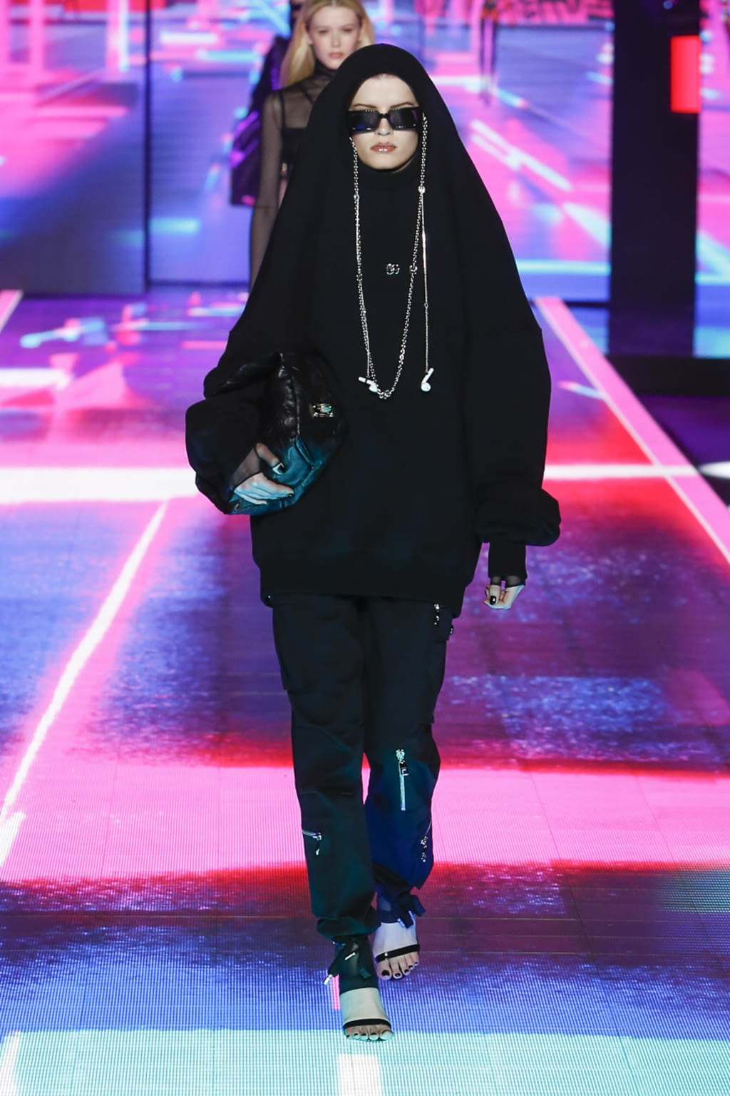 Fashion Week Milan Fall/Winter 2022 look 24 de la collection Dolce & Gabbana womenswear