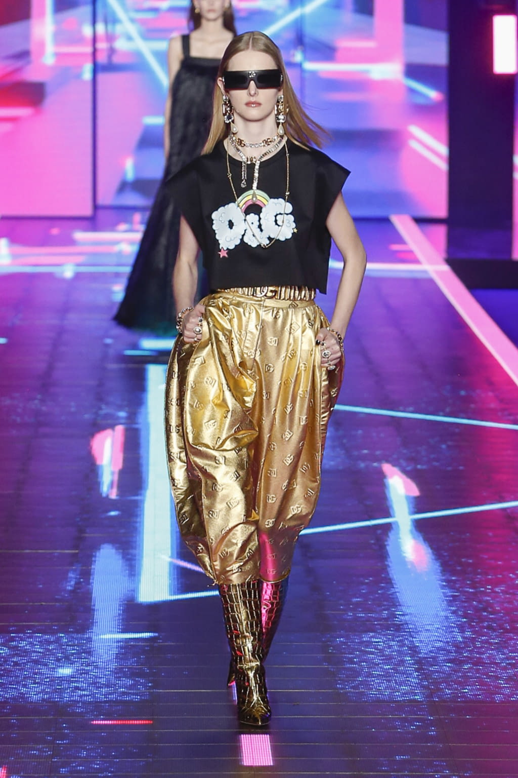 Fashion Week Milan Fall/Winter 2022 look 79 from the Dolce & Gabbana collection womenswear