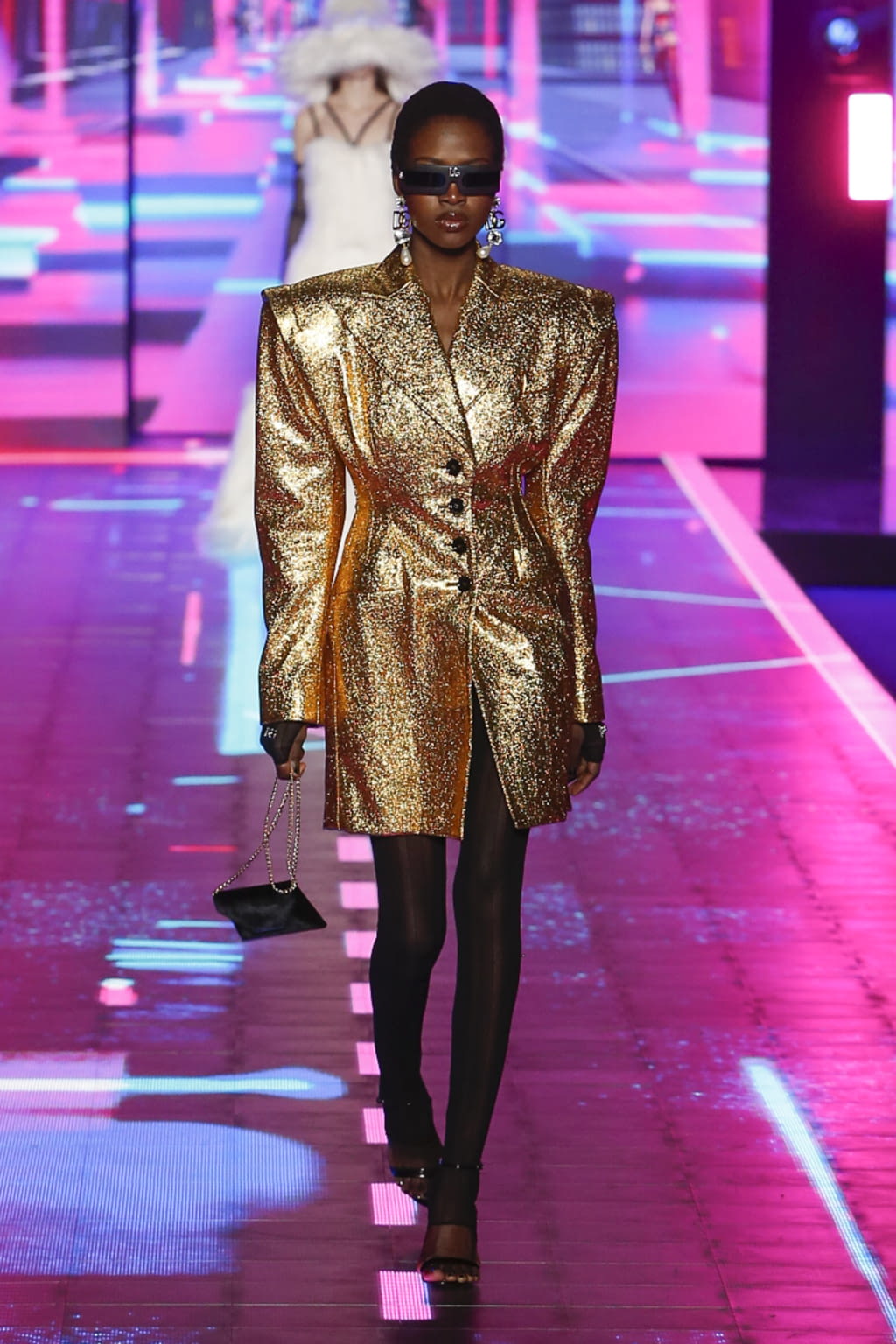 Fashion Week Milan Fall/Winter 2022 look 81 from the Dolce & Gabbana collection womenswear