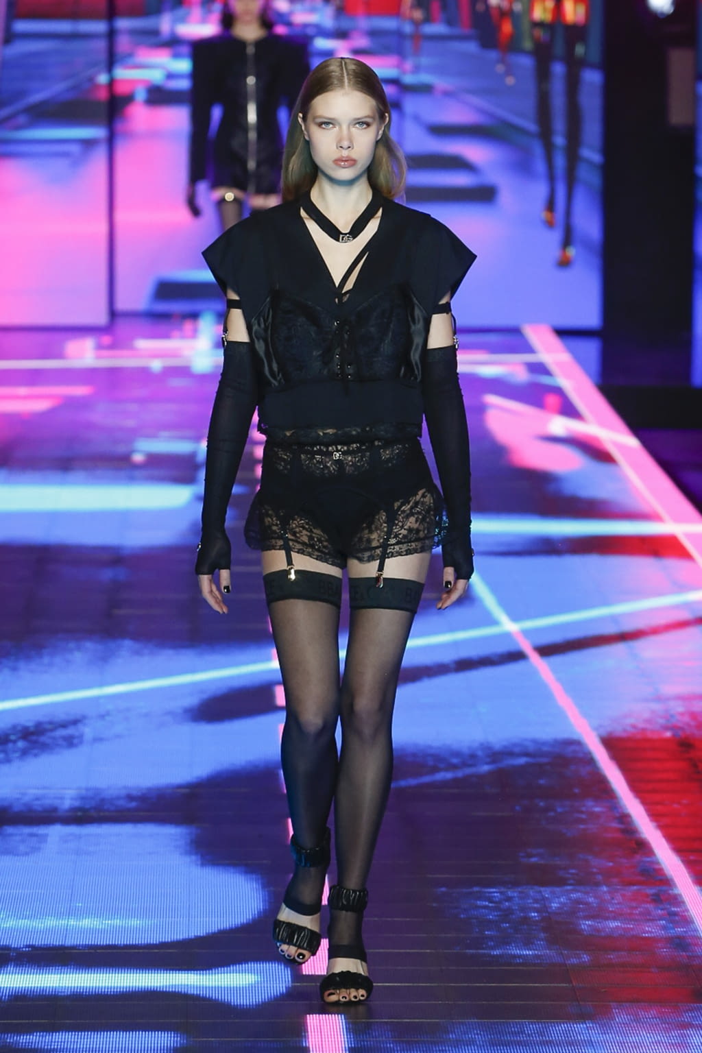 Fashion Week Milan Fall/Winter 2022 look 9 de la collection Dolce & Gabbana womenswear