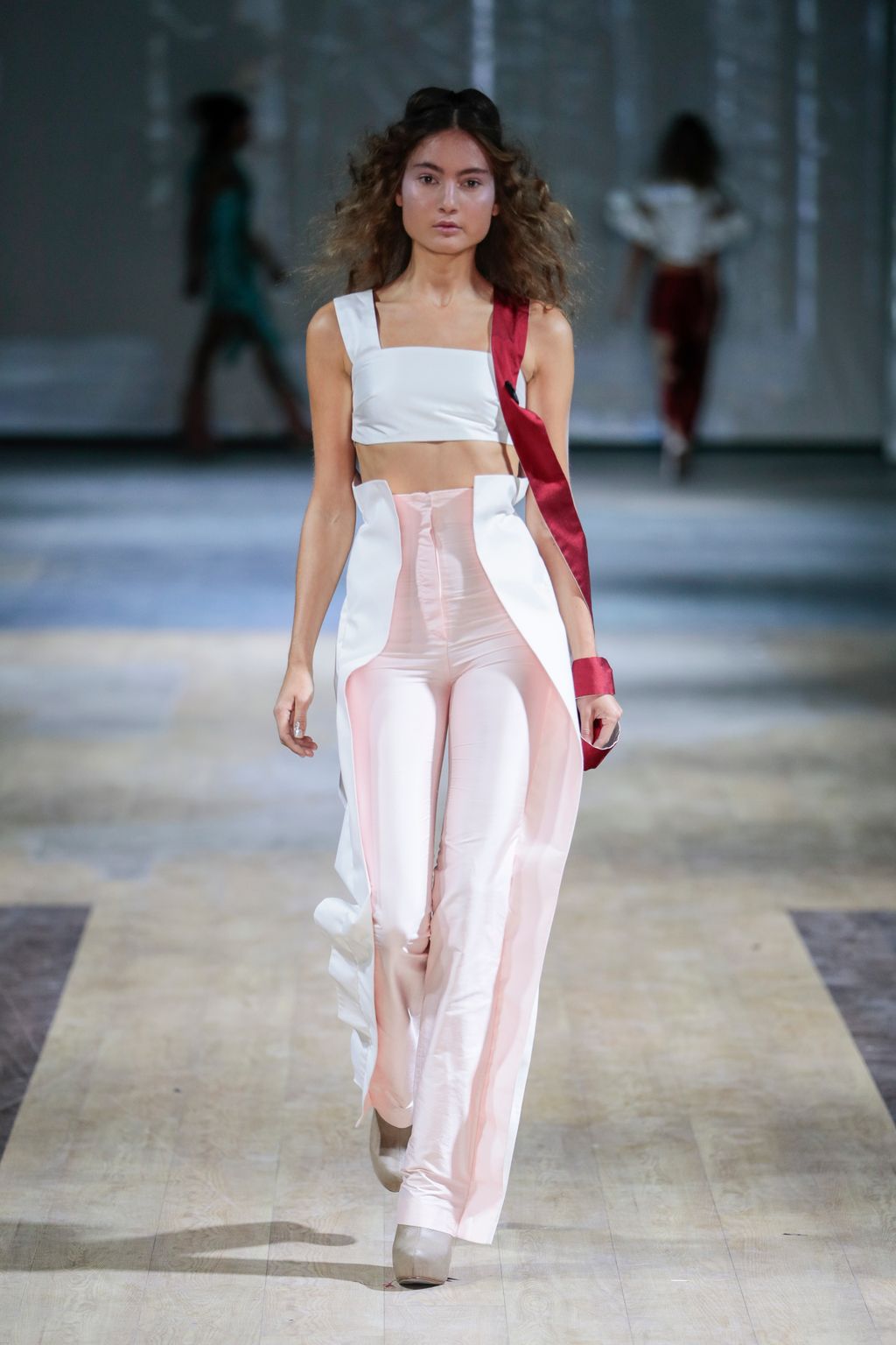 Fashion Week Paris Spring/Summer 2017 look 26 from the Dorhout Mees collection 女装